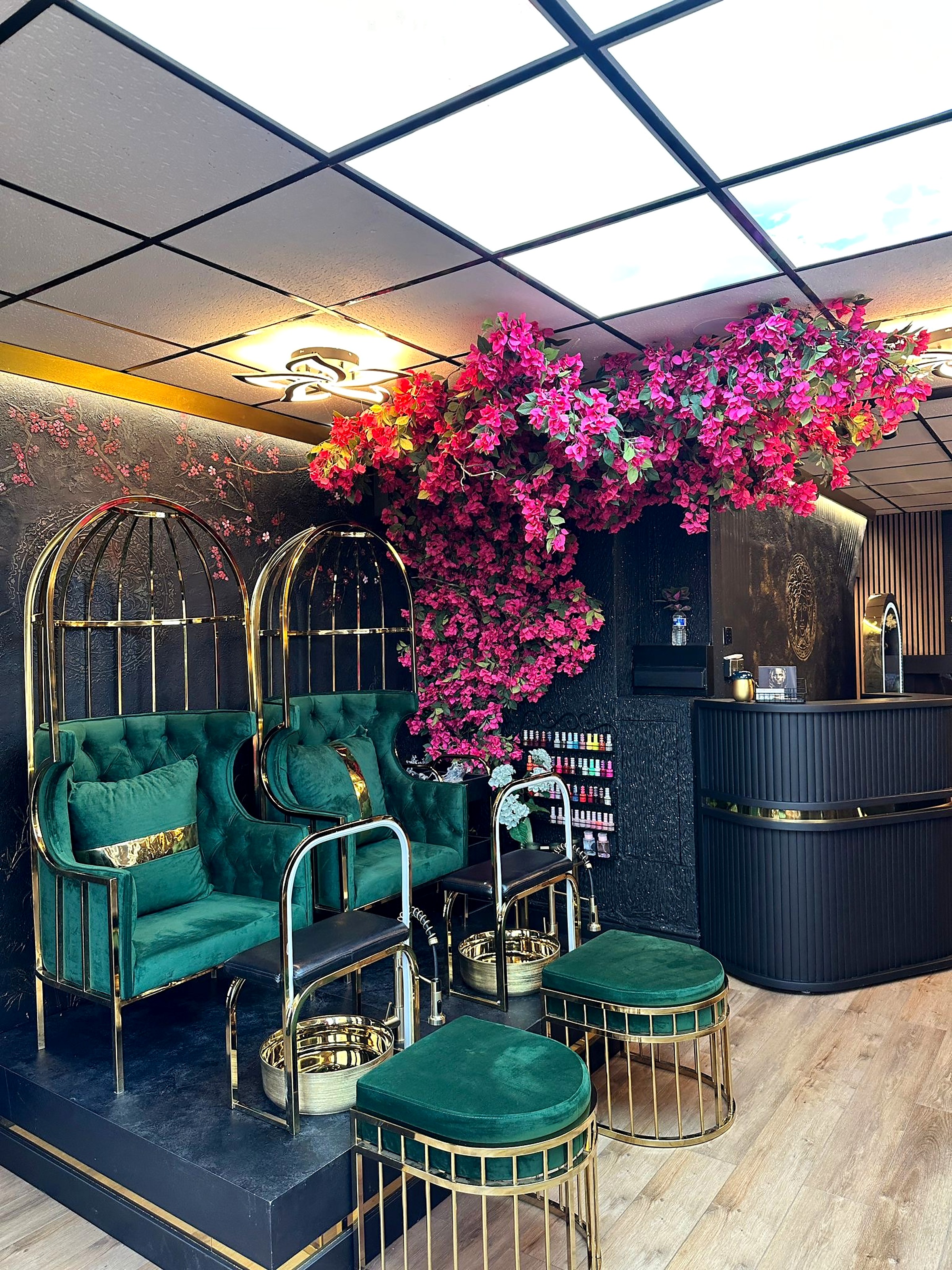 Sara Nail and Beauty interior